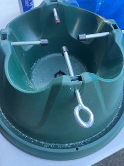 Green Plastic Christmas Tree Stand
