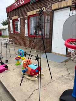 Metal star easel