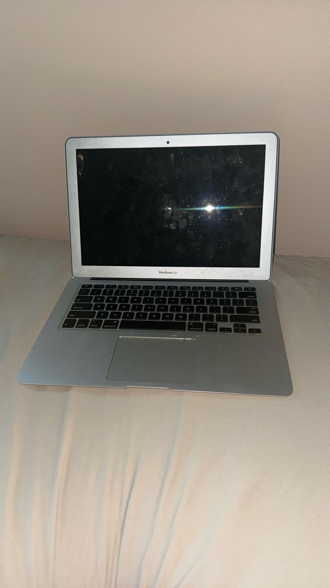 MacBook Air 13” $80