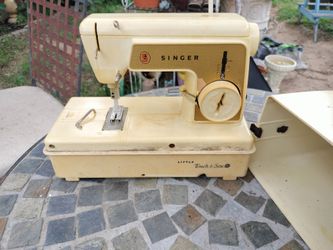 Singer Little Touch & Sew Sewing Machine
