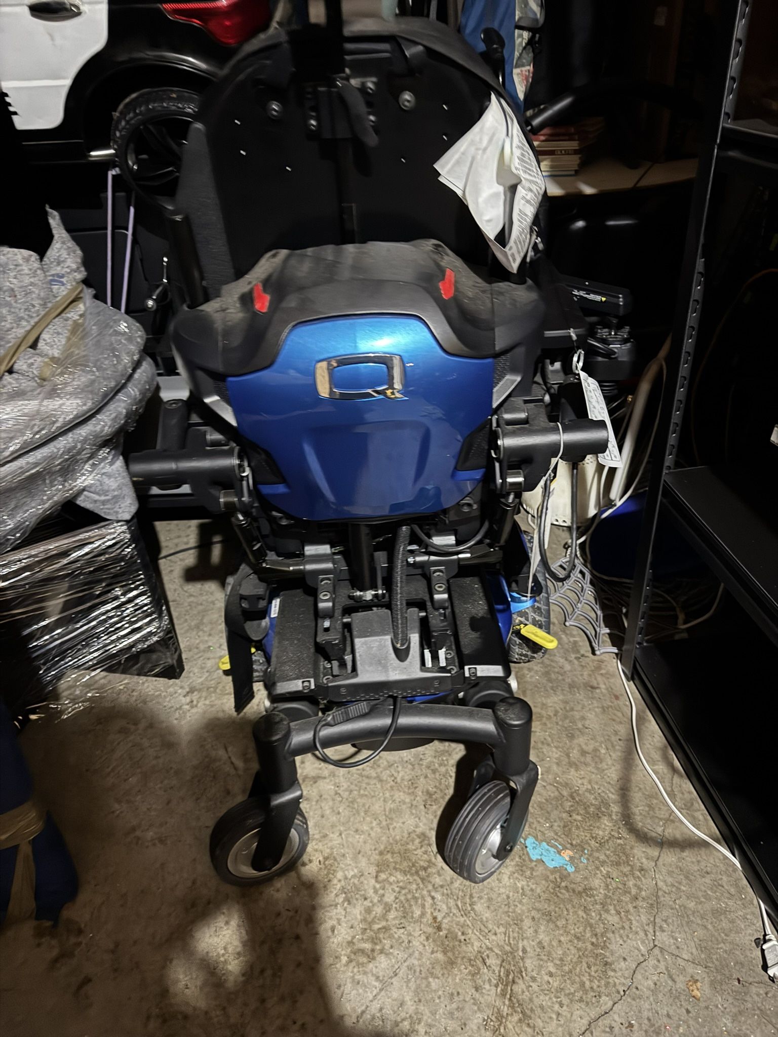 Electric wheelchair
