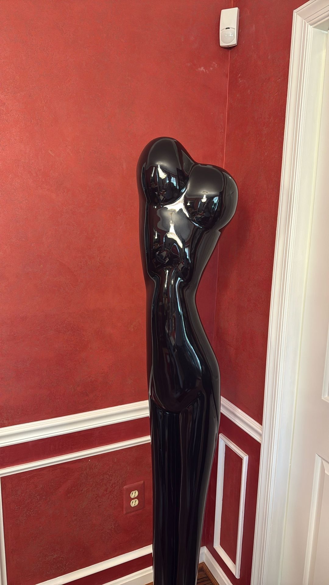 Decorative Home Statue (Offer Price)