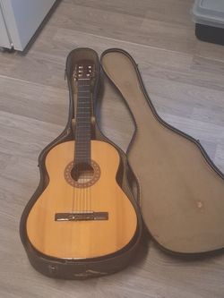 Franciscan guitar