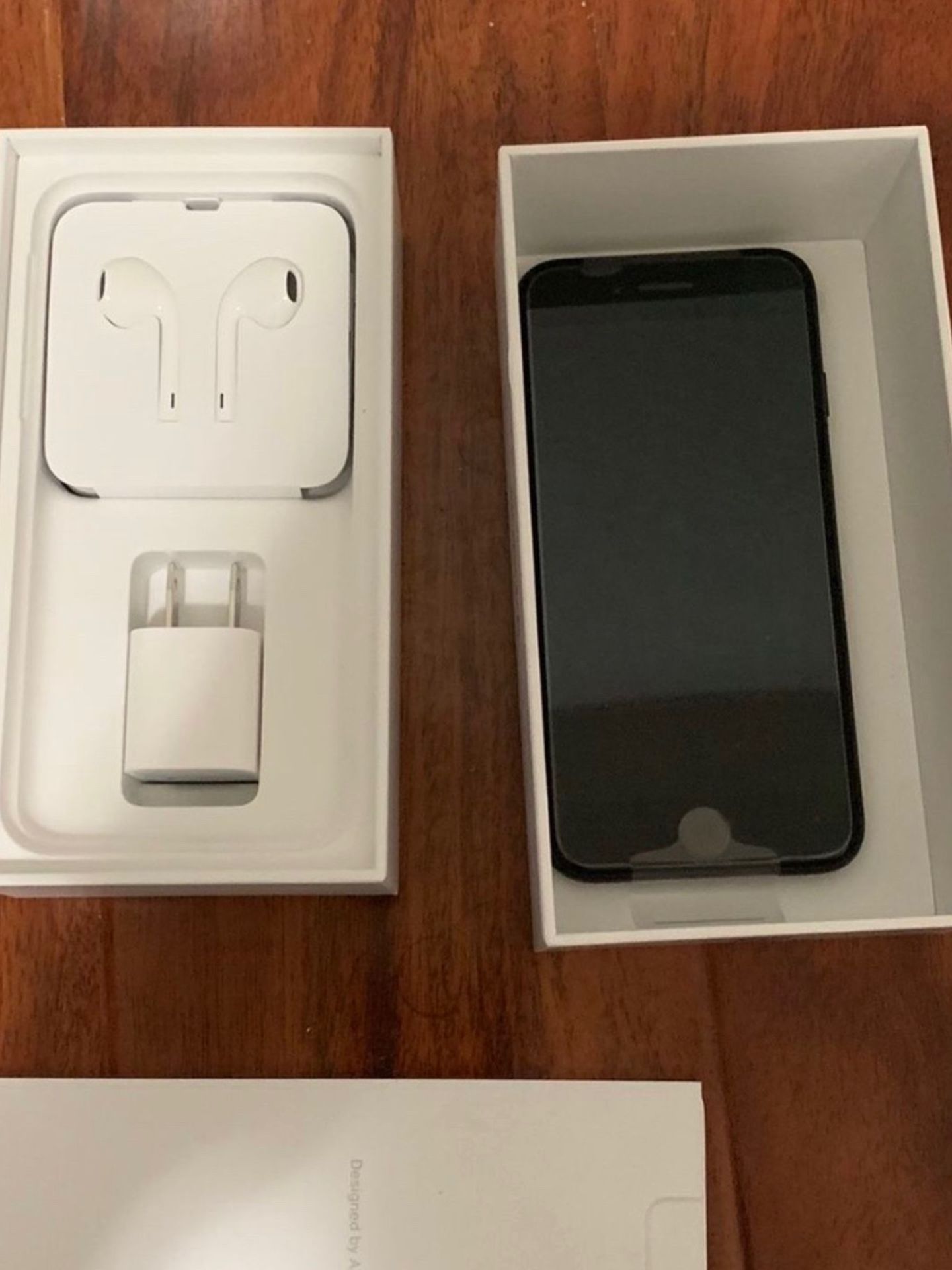 iPhone 7 32GB Brand New In Box, Comes With FREE MONTH of Cricket Wireless Service, 15Gb LTe Hotspot, Unlimited Data Too