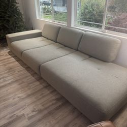 Dania Modern Adjustable Back Couch