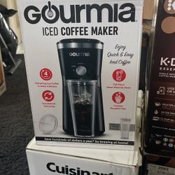 Gourmia Iced Coffee Maker with 25 fl oz. Reusable Tumbler, Black