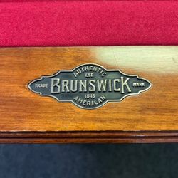 Pool Table Bruinswick 8ft ( Free Delivery & Set Up & New Color Felt Of Your Choice)