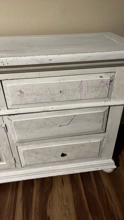 FREE White Dresser