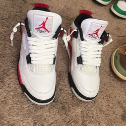 Retro Jordan 4s Size 8 