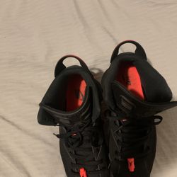 Jordan 6 Retro 