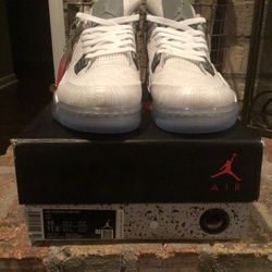 LASER JORDAN 4s RETRO