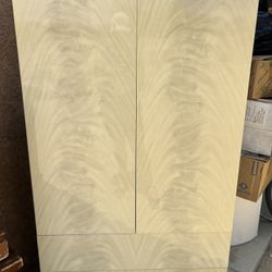 Dresser/Armoir