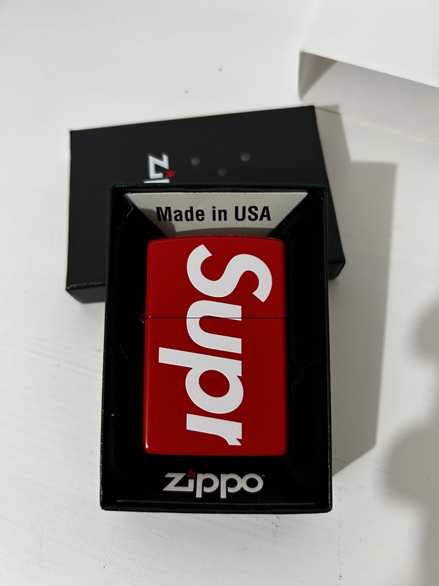 Zippo Supreme SS18 Brand New