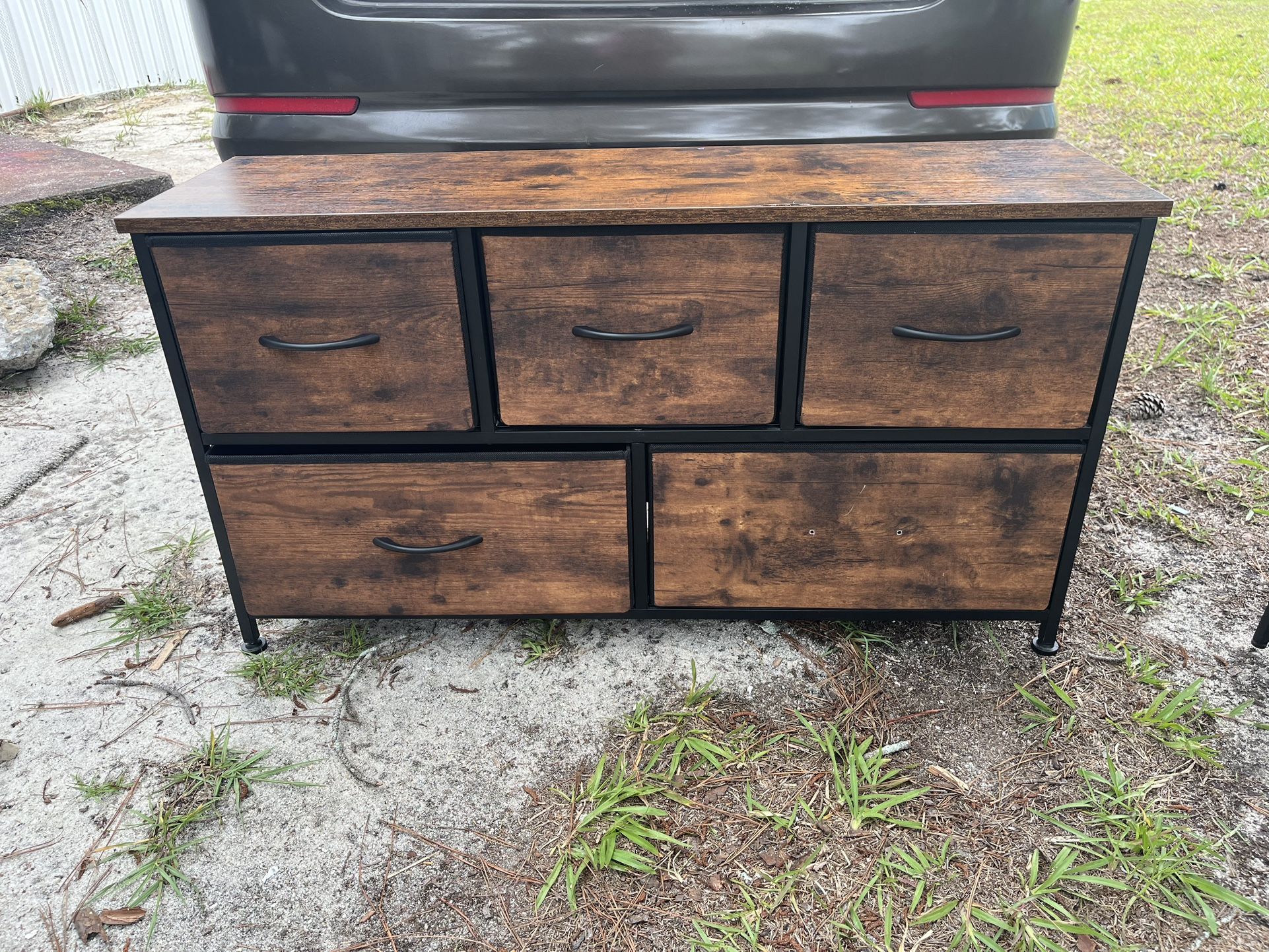 Rustic Brown 5 - Drawer Dresser & 1 -Drawer Nightstand Set