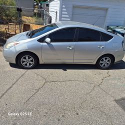 2004 Toyota prius