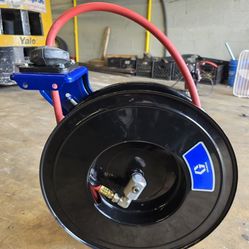 GRACO air reels 3/8" by 40ft