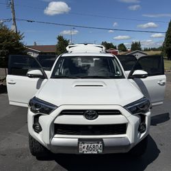 LIKE NEW!! 2023 Toyota 4Runner TRD OFF ROAD PREMIUM