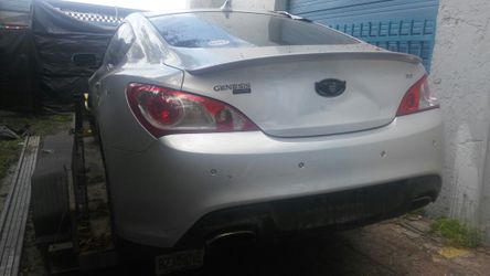2011 Hyundai genesis for parts