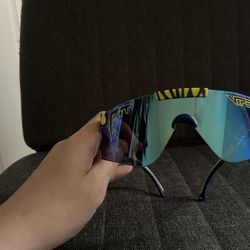 Twisted Tea Pit Vipers 