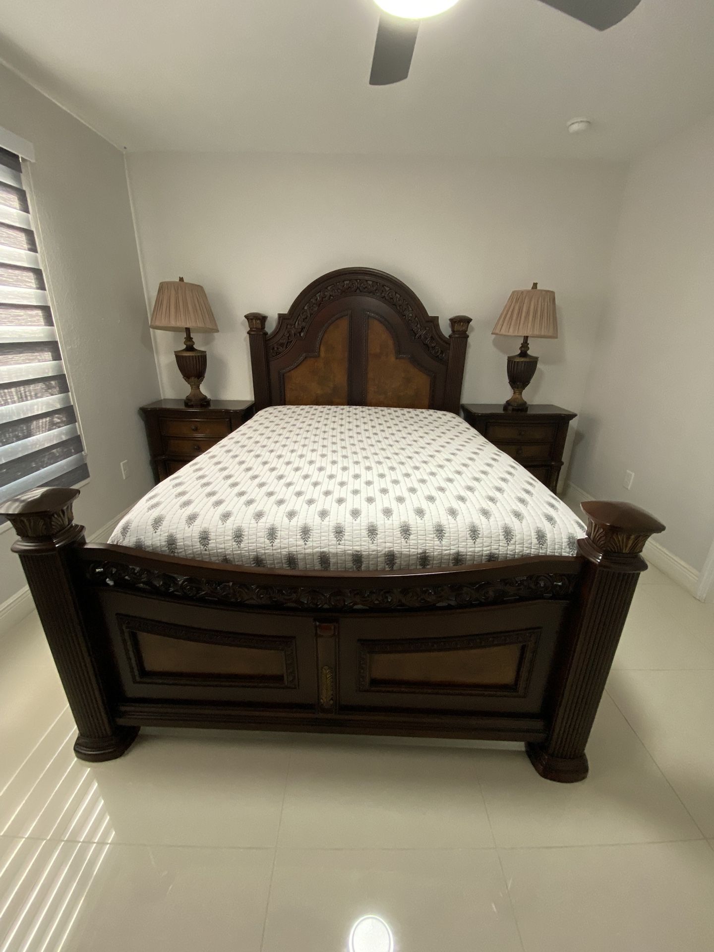 Queen bedroom Set