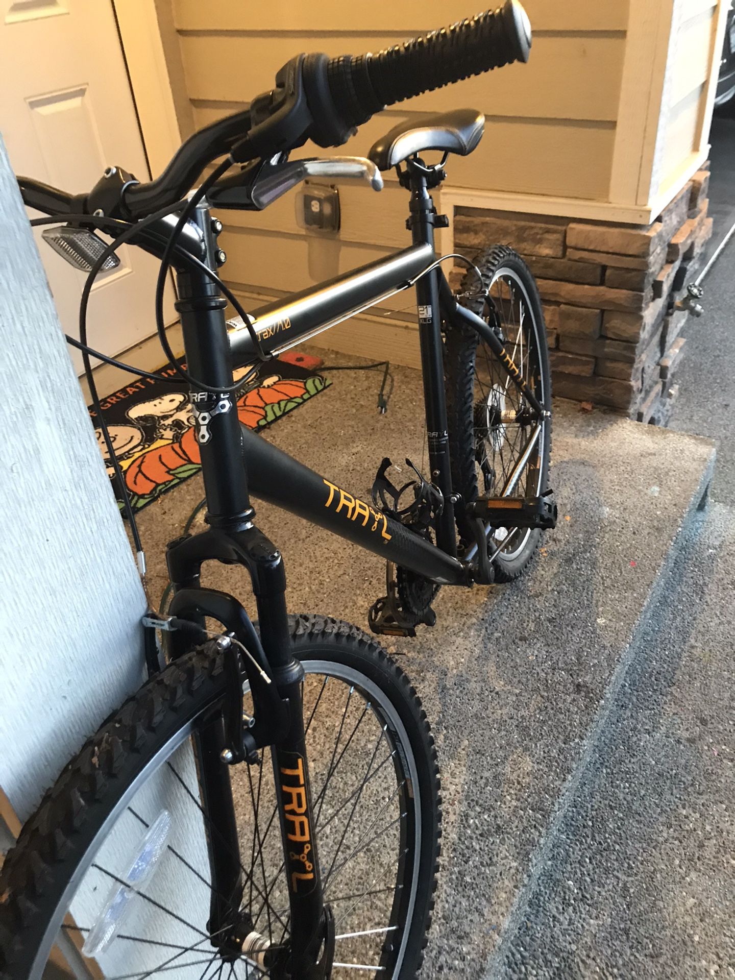 21 Speed Trayl Trax 1.0 mountain bike for Sale in University Place WA OfferUp