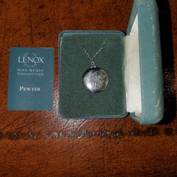 Lenox Kirk Stieff Pewter Collection - Holiday Holly Pendant