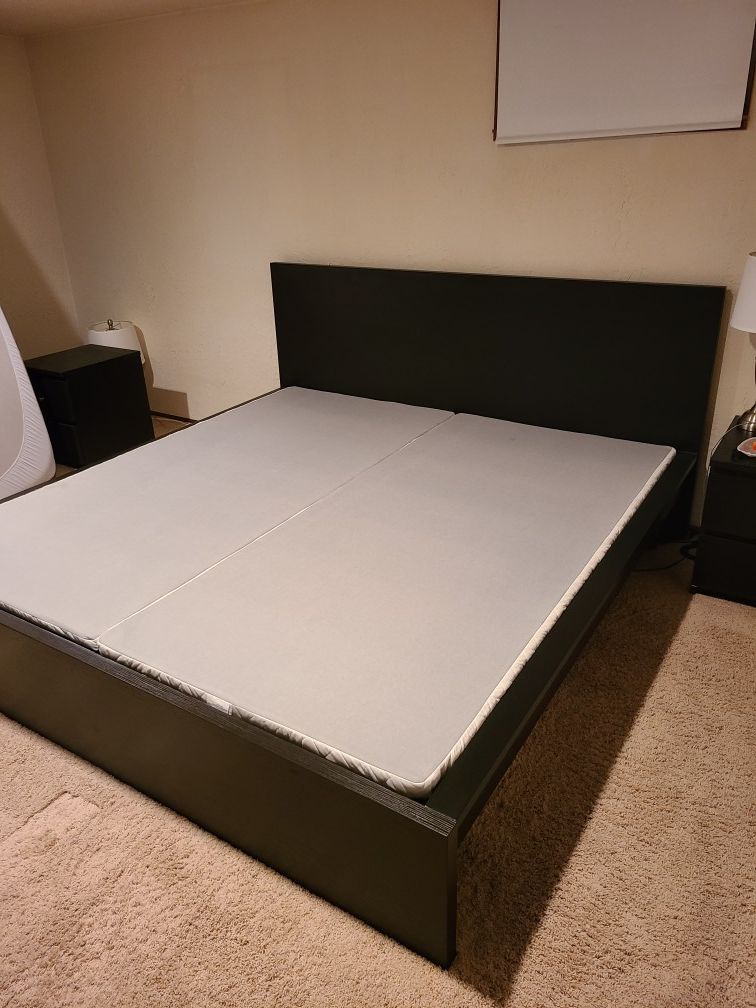 King Bed Frame and Mattress Stand