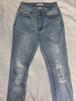 Light denim blue skinny knee ripped jeans - Size 5/6