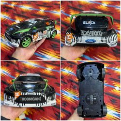 Ken Block Hot Wheels R/C Ford Fiesta 2011 Mattel Model V0098