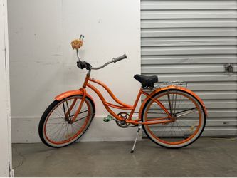 Beach cruiser bike