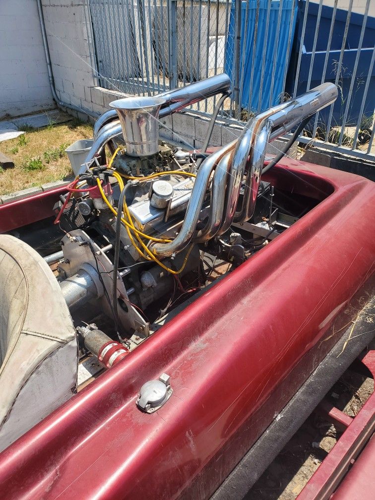Speed Boat With Trailer
