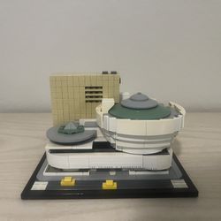 Lego Architecture Guggenheim Museum 