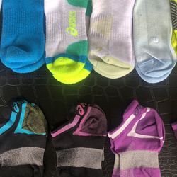 Woman’s Low Cut Socks $1 Ea