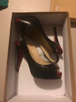 Christian Louboutin Prive Black leather heels 35.5