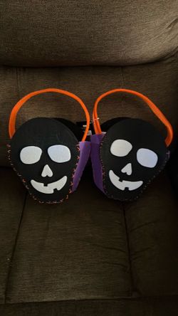 Felt skeleton baskets set of 2 new