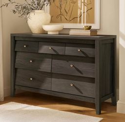 Beautiful Dark Wood Farmhouse ouse 7 Drawer Dresser