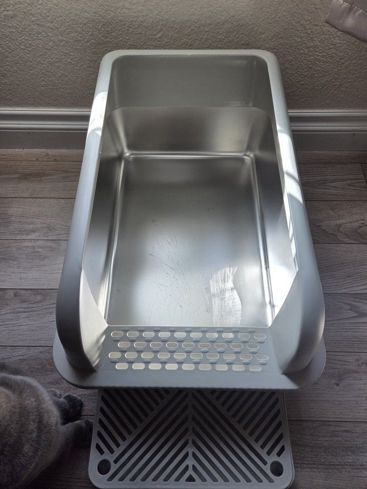 Owleys XL Stainless Steel Cat Litter Box | Perfect for Big Cats