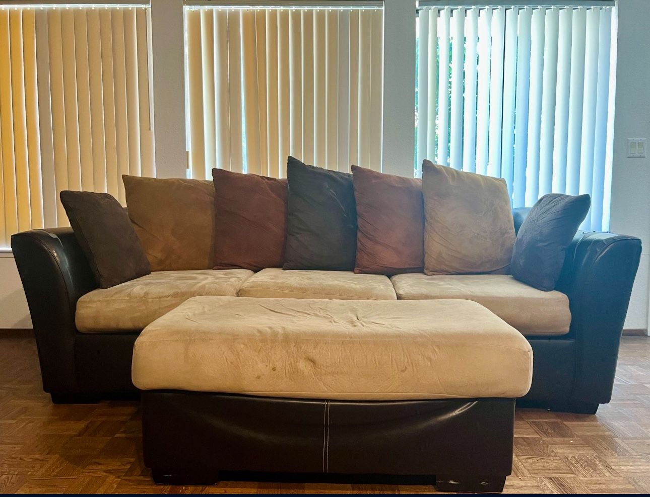 3 Piece Couch Set (very Nice Condition)