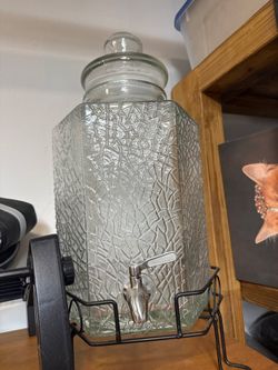 🥤 Glass Beverage Dispenser with Stand – Used