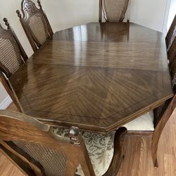 Kitchen Table And Chairs 