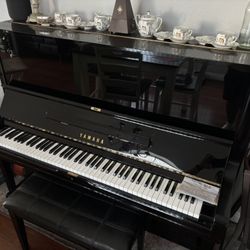 Yamaha U3H Upright Ebony Piano 