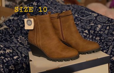 St. John's Bay ankle boots