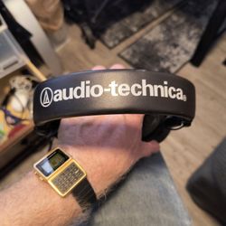 Audio Technica Really High Quality Studio DJ Headphones