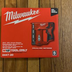 Milwaukee Crown Stapler