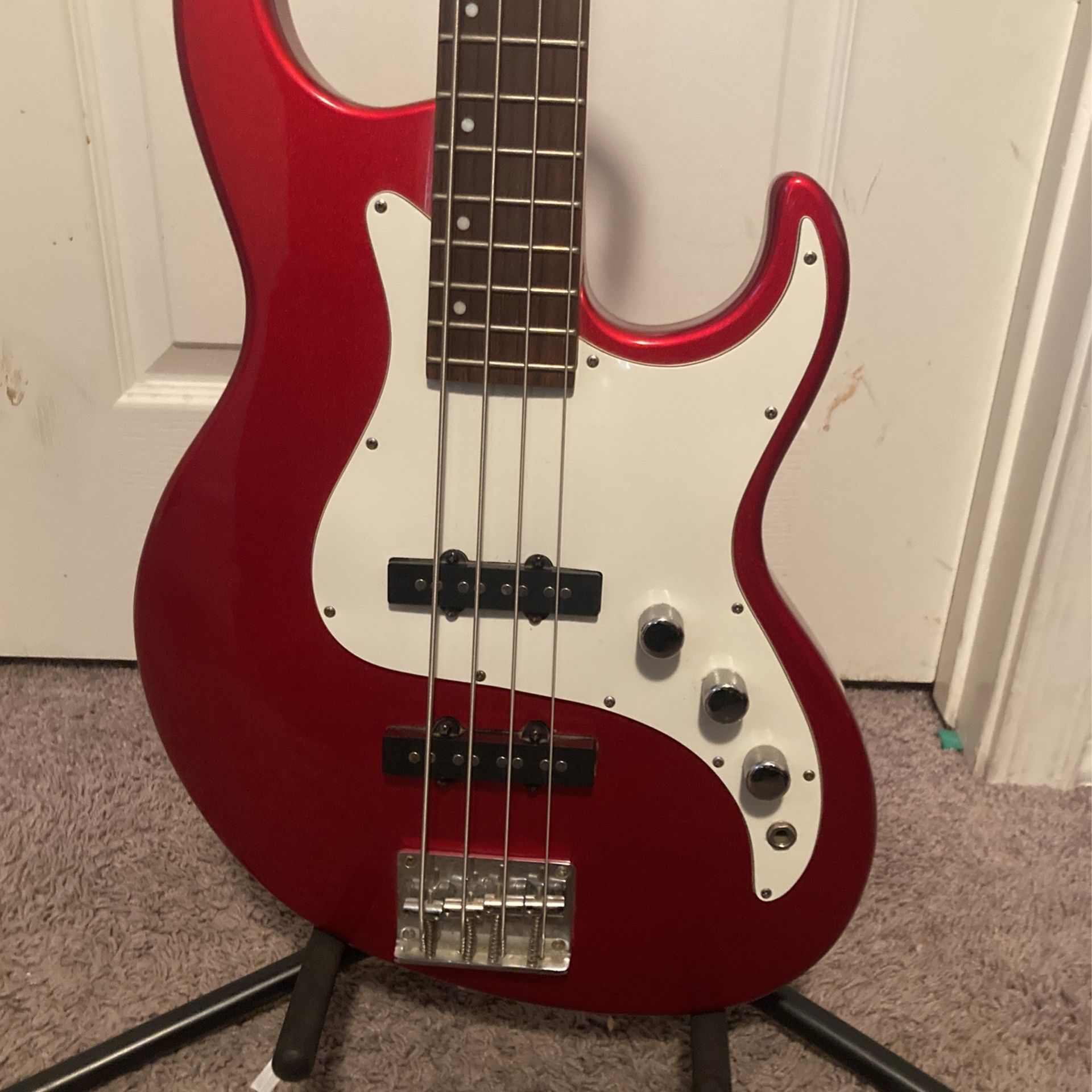 Bass Guitar for Sale in Phoenix, AZ OfferUp