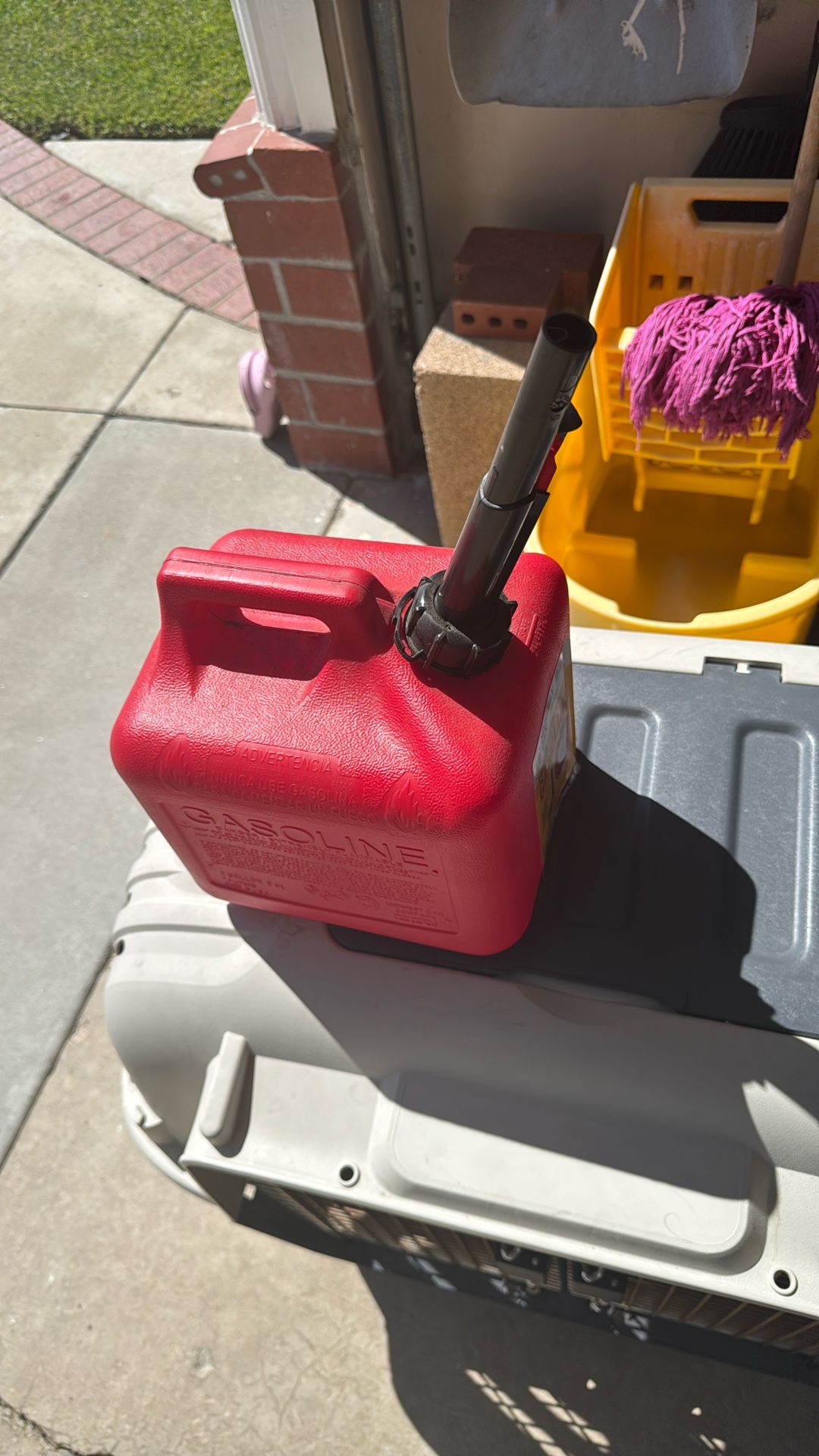 Gas 2 Gallon