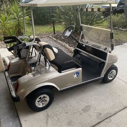 Clubcar 36 Volt Great Running Golf Cart, Newer Trojan Batteries. Year-1/2 Old Includes Charger $2000