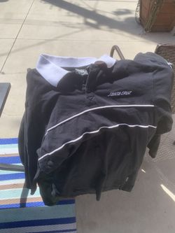 carharrt,vans,hundreds,santa cruz