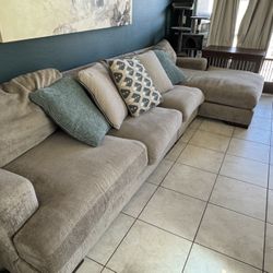 Sectional Gray Couch 