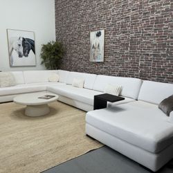 Restoration Hardware Modena Sectional 